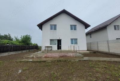 Casă cu 5 camere cu Teren 400 Mp în Dumitrana - 6