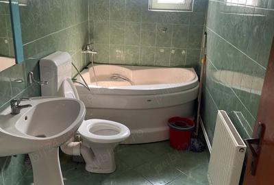 Apartament 2 camere, 47,5 mp, Buhusi 30.500 negociabil - 3