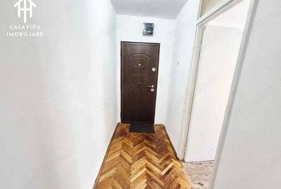 De vanzare apartament 2 camere Etaj 1 - 7