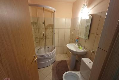 Garsonieră decomandată în Cantacuzino