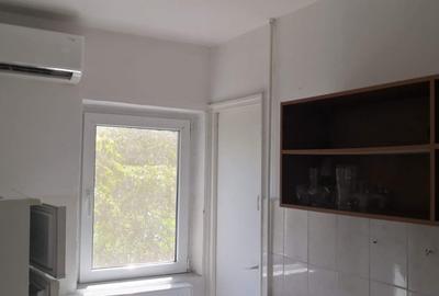 Garsoniera decomandata in Vitan Mall – mobilata si utilata - 5