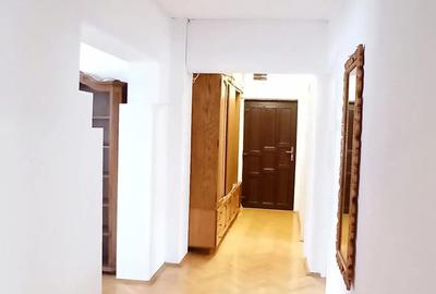 Apartament de inchiriat cu 4 camere - Micro 17 - 5