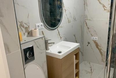 Vand apartament 3 camere