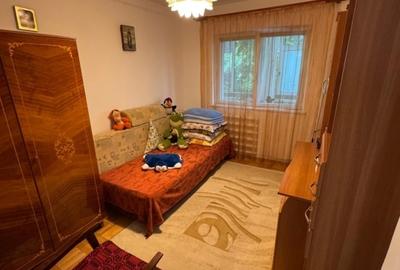 Apartament cu 3 camere decomandat în Nicolina - 4