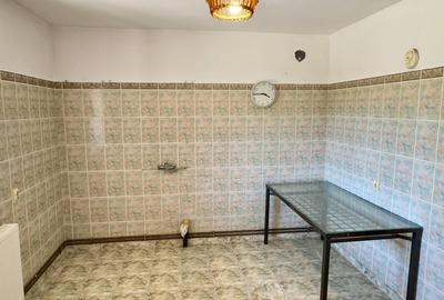Casa individuala Snagov, doua garaje, necesita renovare ! - 15
