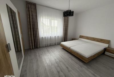 Apartament cu 4 camere în Central - 1