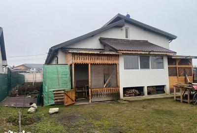 Casă cu 4 camere cu Teren 642 Mp în Central - 3