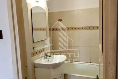 Apartament cu 3 camere decomandat în Spitalul Județean - 8