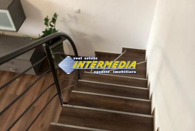 Apartament cu 3 camere decomandat, mobilat în Central - 2