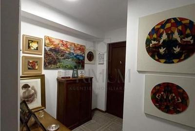 CENTRAL - 3 CAM - DECOMANDAT - 2BAI - RENOVAT - ZONA DEOSEBITA - 8