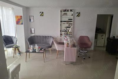 Spațiu comercial, de 20 mp, în Central - 4