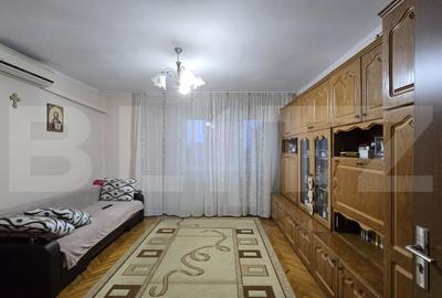 Apartament de vanzare, cu 3 camere, 66 mp, zona Burdea - 2