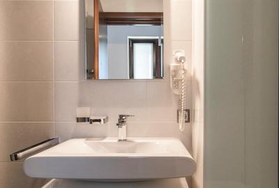 Romana ~ ASE ~ Parcare Subterana ~ Private GYM ~ Doua Bai ~ Deosebit Romana ~ ASE ~ Parcare Subterana ~ Private GYM ~ Doua Bai ~ Deosebit - 4