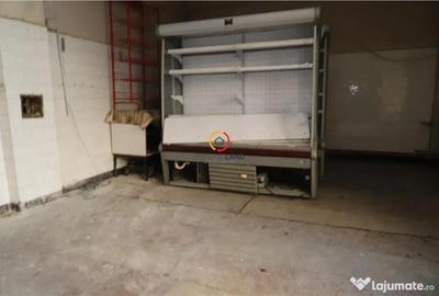 Spațiu comercial, de 400 mp, în Central - 3