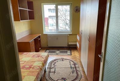 Dau in chirie apartament cu 3 camere str. Dimitrie Cantemir - 2