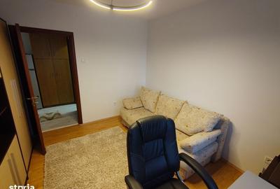 Apartament cu 2 camere decomandat în Cornișa - 3