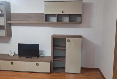 Apartament cu 3 camere decomandat, mobilat în Brâncoveanu