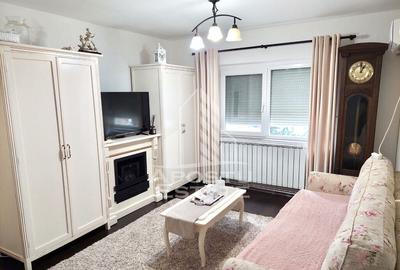 Apartament 2 camere semidecomandat zona Sala Olimpia