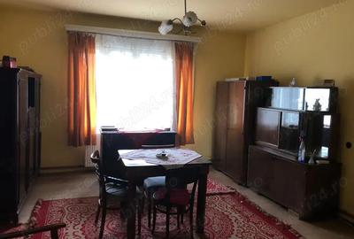 Teren si casa de vanzare - 1969mp - 3