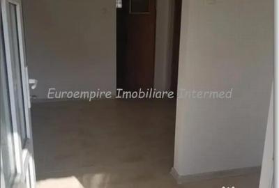 Casă cu 2 camere cu Teren 100 Mp în Brătianu - 1