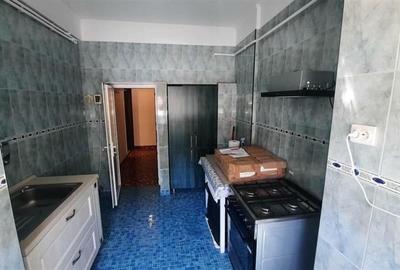 Cismigiu, apartament 3 camere parter inalt /S+P+2 etaje, garaj in proprietate - 8