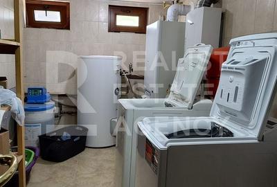 Casă individuală cu 9 camere cu Canalizare în Breazu - 17