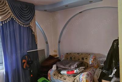 Apartament cu 3 camere semidecomandat în Broșteni - 7