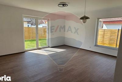 Casă cu 3 camere cu Teren 300 Mp în Central - 8