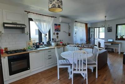 Casă cu 2 camere cu Teren 795 Mp în Regie - 2