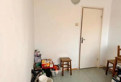 4 camere Craiovita-Materna,etaj 2 cu centrala - 1