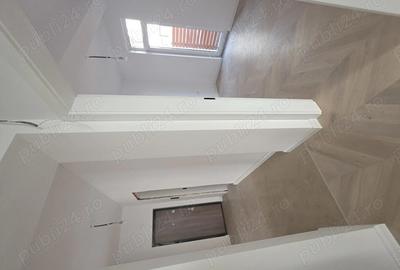 Apartament cu 4 camere decomandat în Central - 2