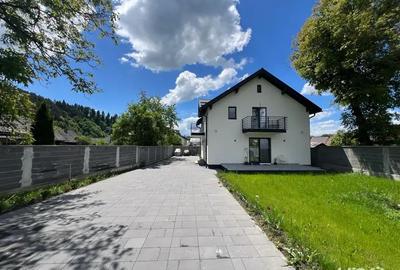 Casă cu 4 camere în Rus - 1