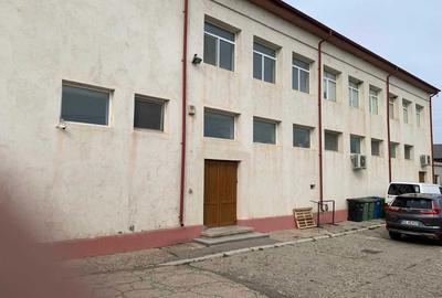 Spațiu comercial, de 610 mp, în Central