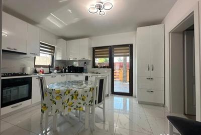 Casă cu 4 camere cu Teren 550 Mp în Hălchiu - 8