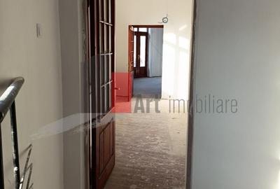 Vila  de inchiriat recent renovata - 33