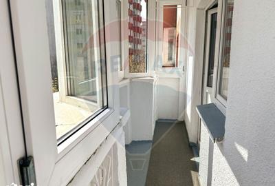 Apartament cu 4 camere decomandat în 13 Septembrie - 13