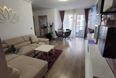 Apartament decomandat cu 3 camere + parcare , Adora Park Arad