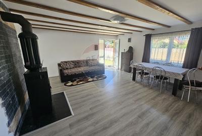 Acasa, in liniste si confort - la un pas de Piatra Neamt - 9