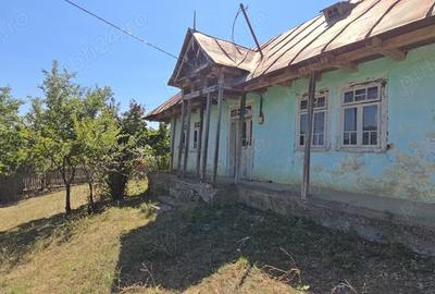 Casă cu 2 camere în Chicerea - 1