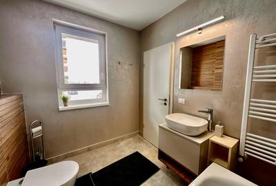 Apartament cu 3 camere decomandat în Tractorul - 9