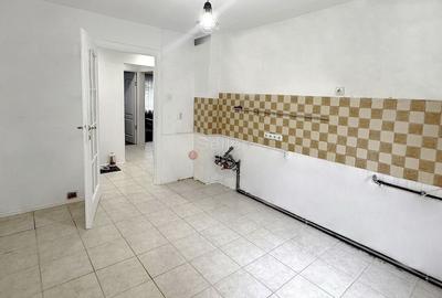 Apartament cu 3 camere decomandat în Astra - 11