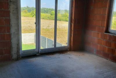 Casă cu 4 camere în Moșnița Veche - 6