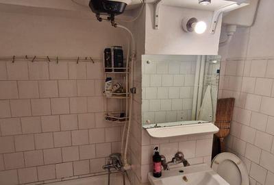 Garsonira decomandata, etaj intermediar, bloc cu lift. - 1