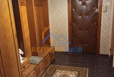Apartament cu 3 camere semidecomandat în Rahova - 4