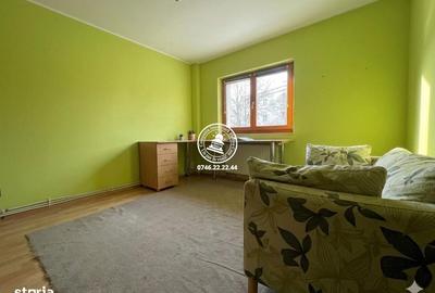 Apartament cu 3 camere decomandat în Nicolina - 8