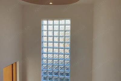 Casă cu 4 camere cu Teren 1000 Mp în Lăpuș