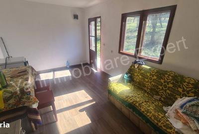 Casă cu 3 camere în Cerbu - 15