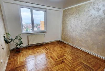 Apartament cu 3 camere decomandat în Gării