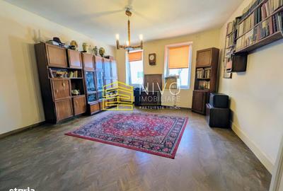 Apartament cu 4 camere decomandat în Semicentral - 2