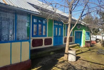 Casă cu 4 camere în Cărăpcești - 9